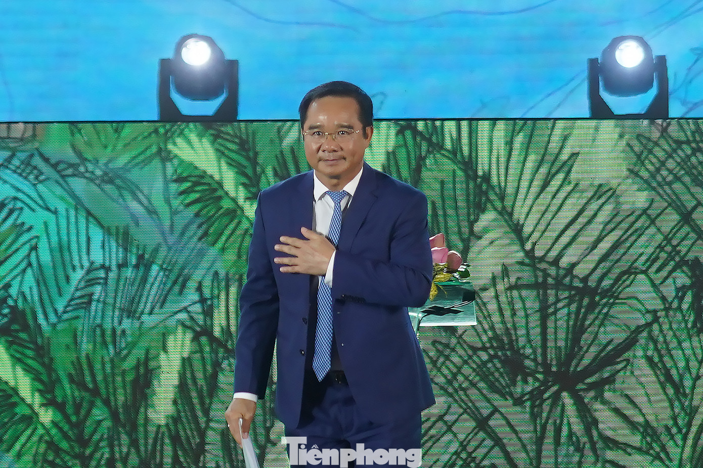 Trong bài phát biểu khai mạc, ông Nguyễn Văn Được - Bí thư Tỉnh ủy Long An - cho biết Long An có vị trí chiến lược quan trọng trong giao thương, phát triển kinh tế và du lịch, nơi giao thoa giữa vùng Đông Nam Bộ và vùng đồng bằng sông Cửu Long, giáp ranh với TPHCM, nằm trên tuyến du lịch và chuỗi đô thị quốc gia: TPHCM - Cần Thơ, kết nối với Vương quốc Campuchia và Cảng biển quốc tế Long An. "Đặc biệt, cùng với Bạc Liêu, Long An tự hào là một trong những chiếc nôi của bộ môn nghệ thuật đờn ca tài tử Nam Bộ với danh truyền Tiếng đồn Cần Đước xuân xanh - Giai kìm, Quýnh gáo, Quế tranh, Long cò. Dòng sông Vàm Cỏ là chứng tích của những chiến công oanh liệt, oai hùng của Long An trung dũng, kiên cường trong lịch sử đấu tranh chống giặc ngoại xâm, là nguồn cảm hứng bất tận đi vào thơ ca, nhạc họa thời kháng chiến", ông Nguyễn Văn Được phát biểu.