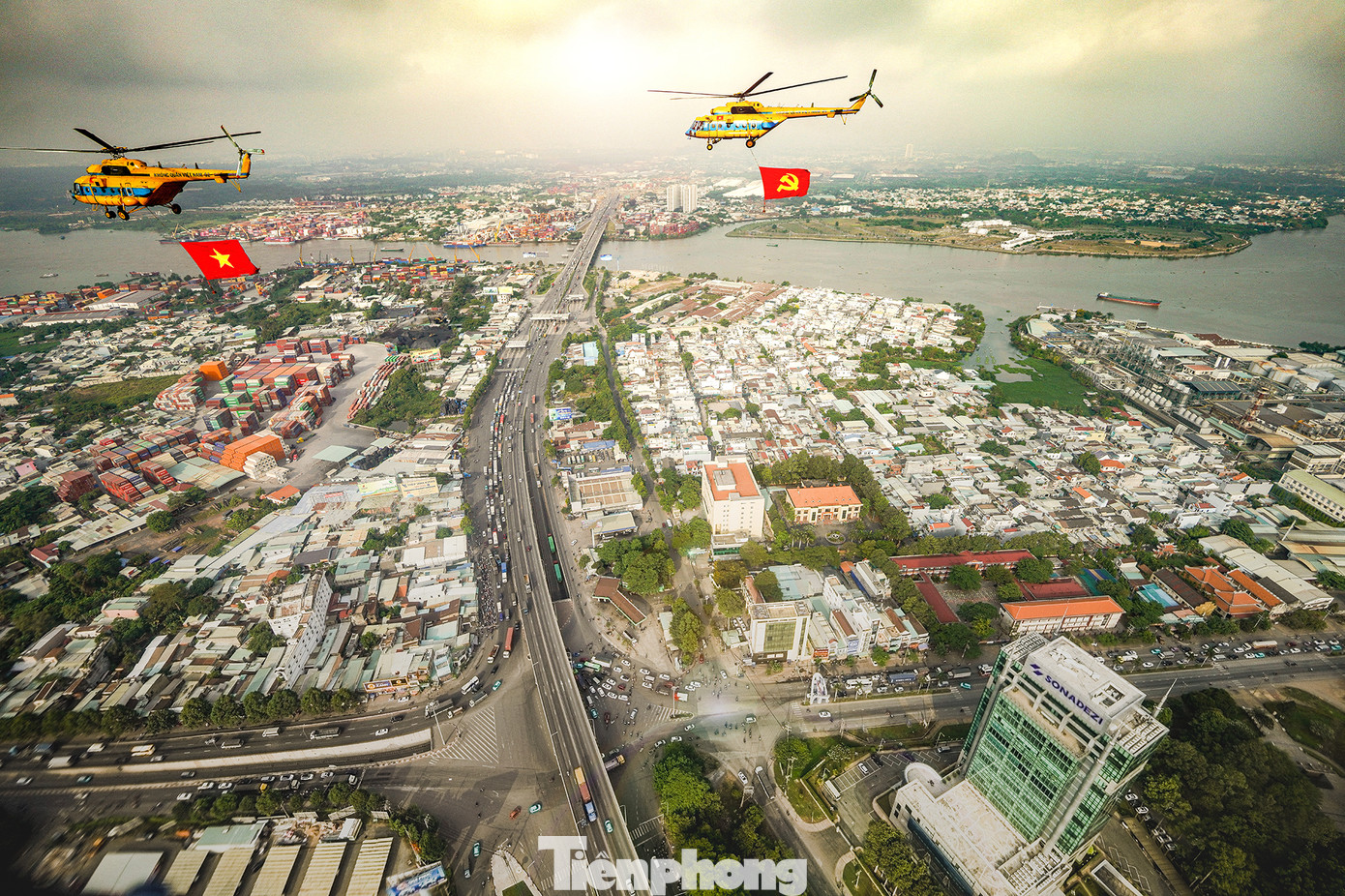 Trục đường Lê Văn Duyệt hướng thẳng cầu An Hảo nối phường An Bình và phường Hiệp Hoà của TP. Biên Hoà.