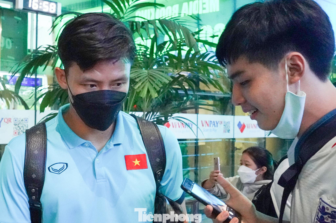 Quế Ngọc Hải được fan săn đón. Quế Ngọc Hải được fan săn đón.