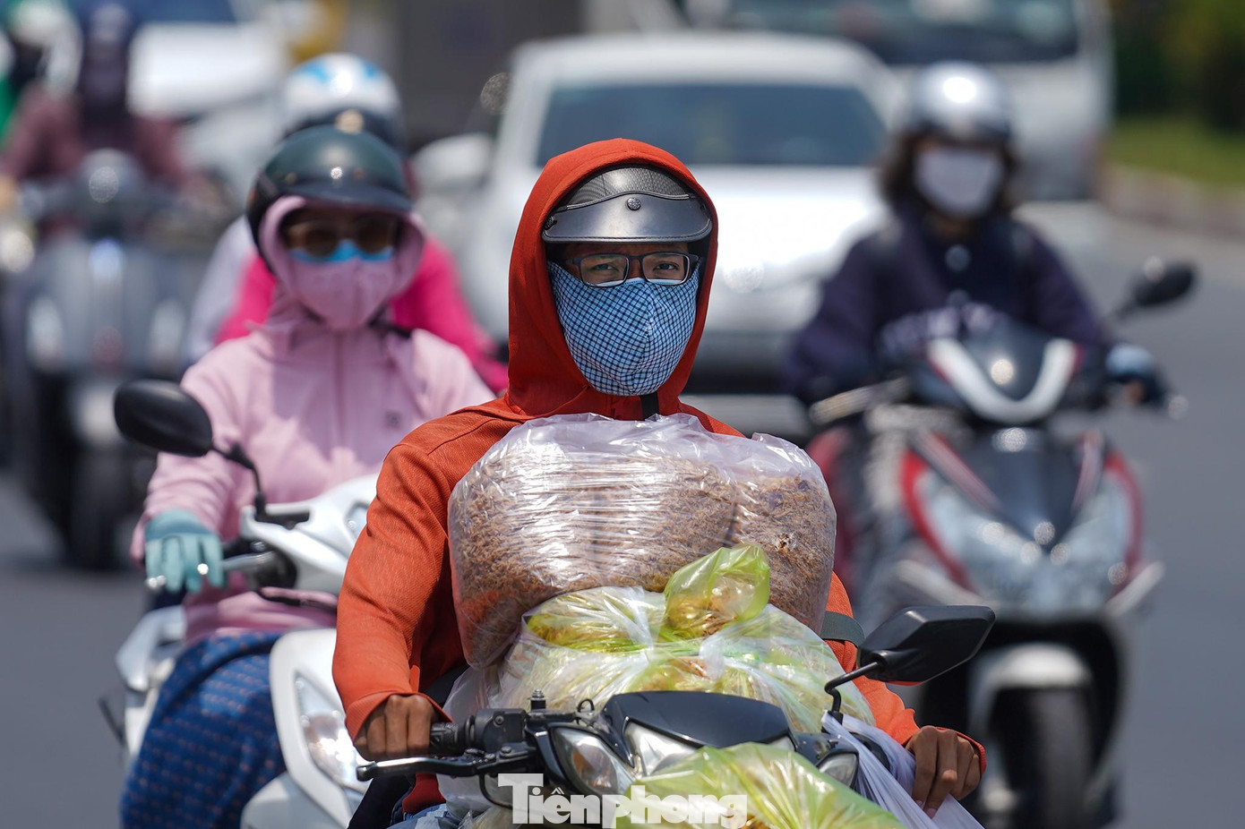 Dự báo thời tiết TPHCM hôm nay 19/3 và ngày mai 20/3/2022. Chiều có mưa rào. Buổi trưa có chỉ số UV ở mức trung bình đến cao. Dự báo thời tiết TPHCM hôm nay 19/3 và ngày mai 20/3/2022. Chiều có mưa rào. Buổi trưa có chỉ số UV ở mức trung bình đến cao.