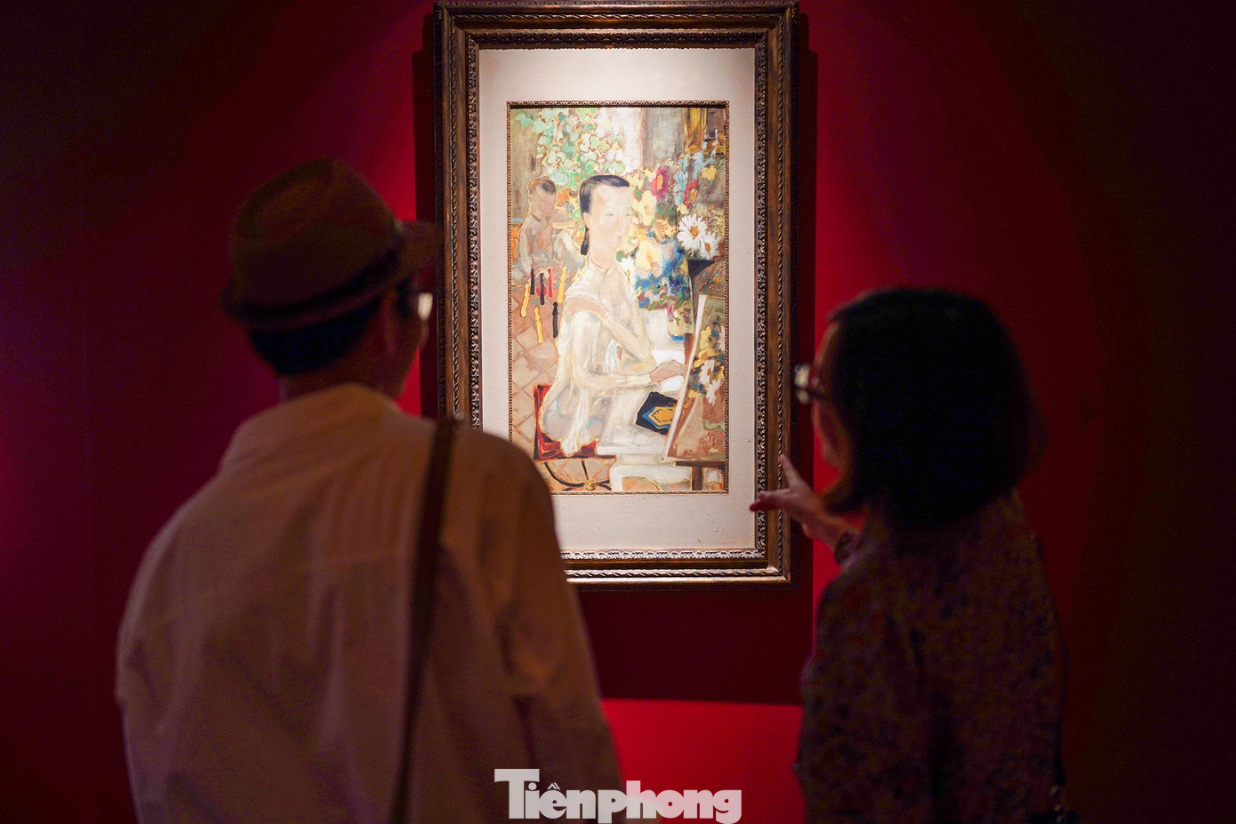 Loạt tác phẩm trong triển lãm là một lát cắt minh họa cho giai đoạn sáng tác ở nước ngoài của 4 danh hoạ người Việt với tâm thế luôn thể hiện tinh thần hướng về quê hương thông qua những tuyến chủ đề quen thuộc bắt nguồn từ mạch ký ức, hoài niệm của mỗi người như hoa cỏ, cảnh quan, gia đình và phong tục, văn hóa và kiến trúc. Đặc biệt thông qua các bức tranh, giá trị và tư tưởng đã được đan xen và hòa quyện với những góc tiếp cận mới mẻ thu nạp được từ quãng đời sống tại nước ngoài. Loạt tác phẩm trong triển lãm là một lát cắt minh họa cho giai đoạn sáng tác ở nước ngoài của 4 danh hoạ người Việt với tâm thế luôn thể hiện tinh thần hướng về quê hương thông qua những tuyến chủ đề quen thuộc bắt nguồn từ mạch ký ức, hoài niệm của mỗi người như hoa cỏ, cảnh quan, gia đình và phong tục, văn hóa và kiến trúc. Đặc biệt thông qua các bức tranh, giá trị và tư tưởng đã được đan xen và hòa quyện với những góc tiếp cận mới mẻ thu nạp được từ quãng đời sống tại nước ngoài.