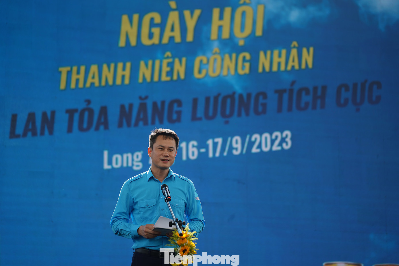 Anh Nguyễn Kim Quy - Ủy viên Ban Thường vụ Trung ương Đoàn, Phó Chủ tịch thường trực Trung ương Hội LHTN Việt Nam phát biểu khai mạc ngày hội.