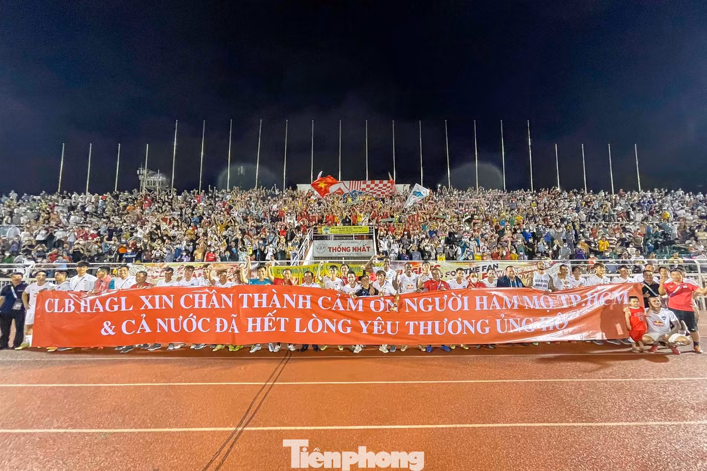 Kết thúc giải, HAGL đứng ở vị trí thứ 3 với 5 điểm, hơn đội cuối bảng Sydney FC 3 điểm. Hai đội đi tiếp ở bảng H là Jeonbuk và Yokohama F. Marinos. Kết thúc giải, HAGL đứng ở vị trí thứ 3 với 5 điểm, hơn đội cuối bảng Sydney FC 3 điểm. Hai đội đi tiếp ở bảng H là Jeonbuk và Yokohama F. Marinos.
