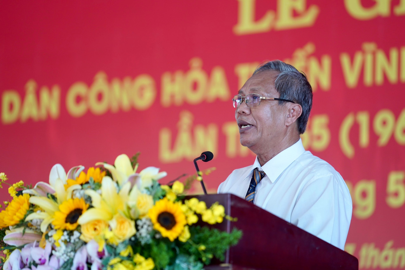 Ông Huỳnh Công Hoà (em của liệt sĩ Nguyễn Thị Bưa, một trong 32 dân công hy sinh trong đêm 20/5/1968) nhớ lại: "Chúng tôi mất đi người mẹ, người cha, người chị, người em... Họ đều còn rất trẻ, tuổi đời chỉ mới đôi mươi. Trong tay họ không có một tấc sắt, chỉ có những chiếc khăn và trái tim rực lửa. Người dân Vĩnh Lộc xót xa gọi đó là 'đêm trắng' đau thương".