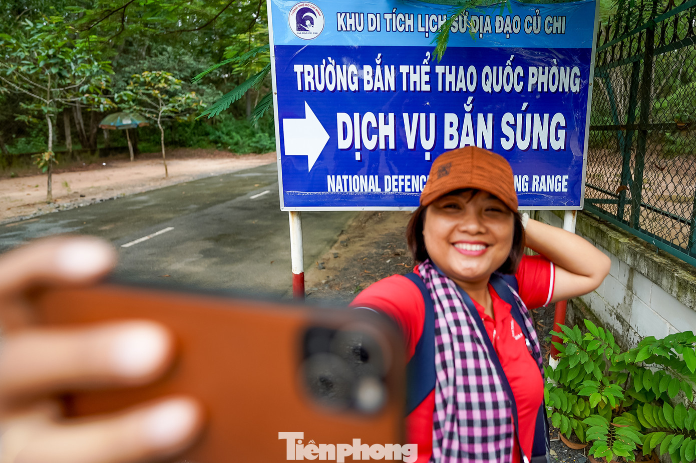 Được bắn đạn thật trong trường bắn thể thao quốc phòng luôn mang lại cho du khách sự phấn khích, đây là trải nghiệm không phổ biến ở các điểm du lịch khác.