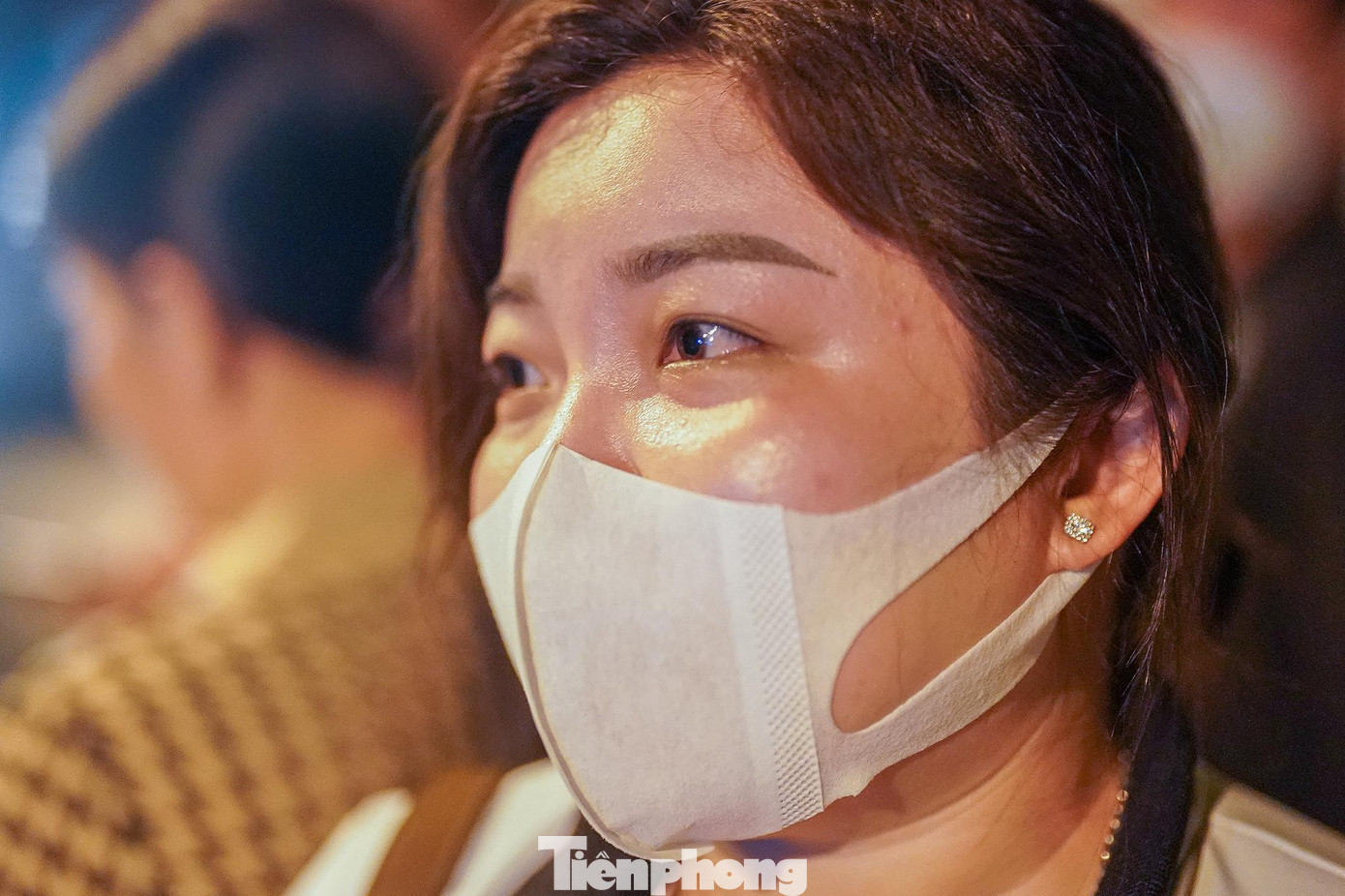 &quot;Thấy thương quá, tang thương ập đến quá lớn. Tôi đăng trên mạng xã hội kêu gọi giúp đỡ các thân nhân đi nhận diện, hàng xóm tôi ở khu chợ Chánh Lưu ủng hộ ngay&quot;, chị Ngọc chia sẻ.