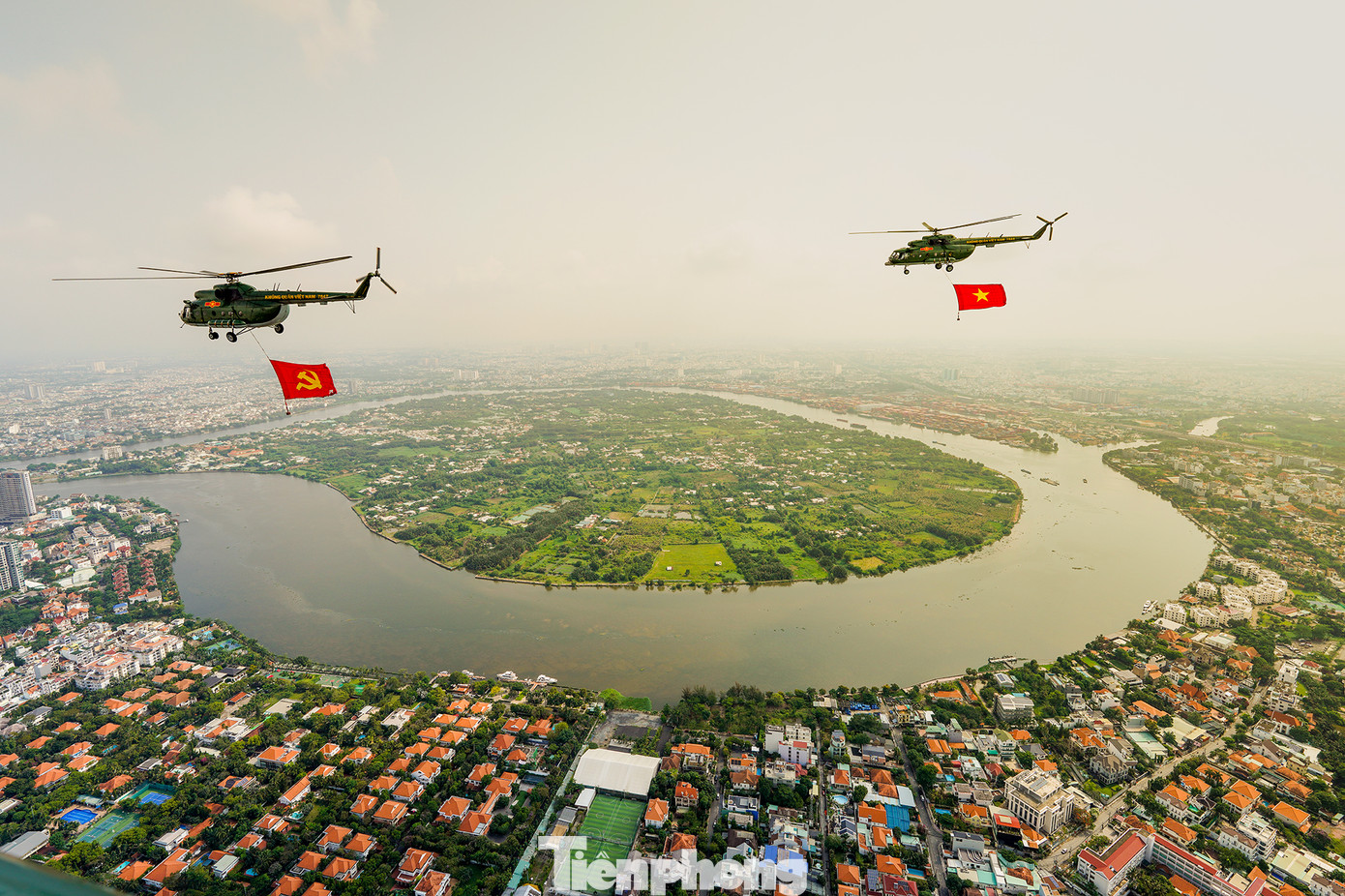 Bán đảo Thanh Đa (quận Bình Thạnh, TPHCM) lọt vào ống kính tạo nên cảnh sắc của vùng đất yên bình với nhiều mảng xanh.