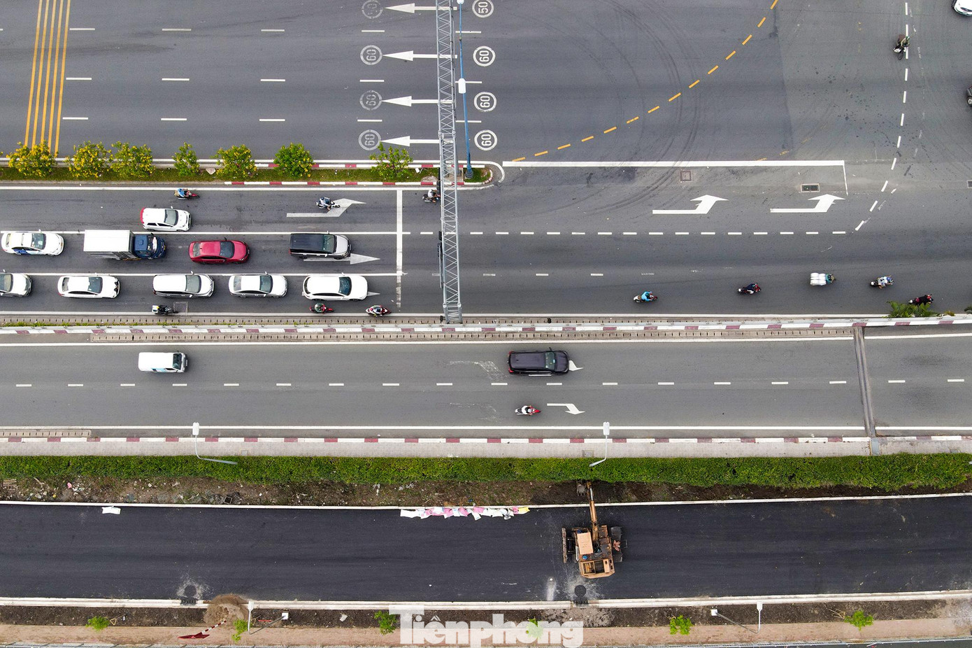 Bên cạnh đó, dự án còn giải quyết tình trạng ùn tắc, mất an toàn tại giao lộ Võ Văn Kiệt và đường Ký Con. Quan trọng hơn hết, tuyến đường còn là sự đồng bộ trong hệ thống giao thông tại khu vực này.