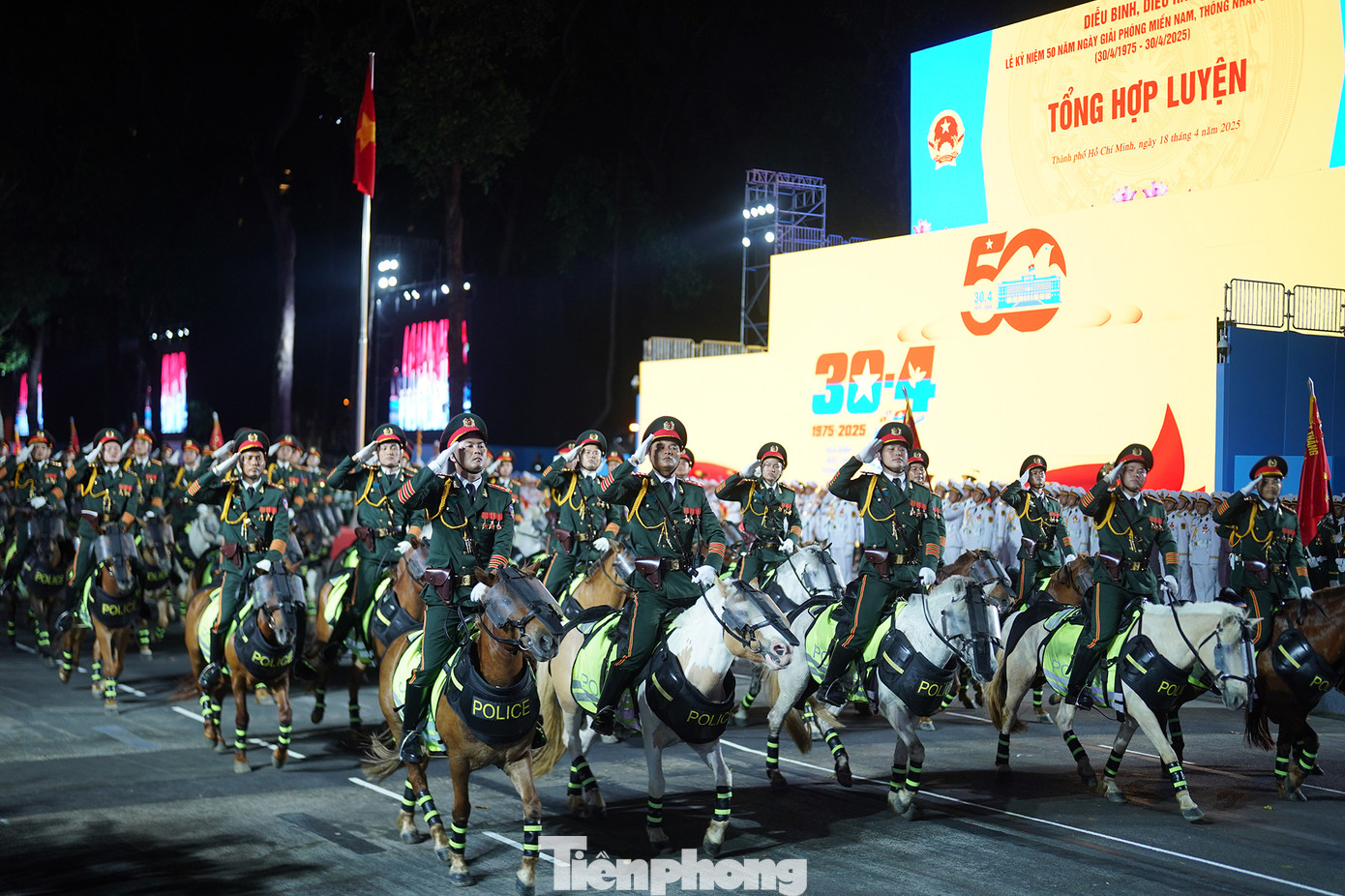 Khối Cảnh sát Cơ động kỵ binh Việt Nam.