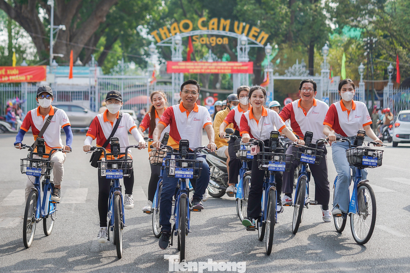 Để làm phong phú sản phẩm du lịch từ 366 tài nguyên du lịch, đến nay, ngành du lịch TPHCM mới kết nối và công bố hơn 60 sản phẩm du lịch. Hiện nay, TPHCM có 42 sản phẩm du lịch của 18 quận, huyện và TP Thủ Đức thuộc chương trình “Mỗi quận, huyện một sản phẩm du lịch đặc trưng”.