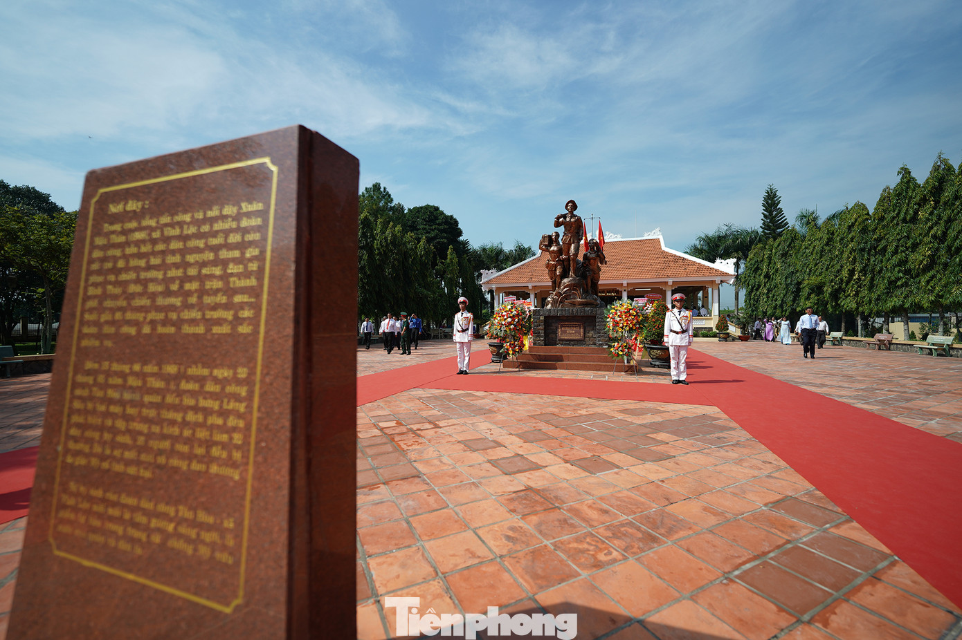 Hằng năm, cứ đến ngày 20/5 âm lịch, lãnh đạo, chính quyền các cấp và người dân Vĩnh Lộc đều tổ chức lễ giỗ, tưởng nhớ sự hy sinh cao cả của 32 người con đất Vĩnh Lộc anh hùng; đồng thời cũng là dịp để những cô chú cựu dân công trở về “cánh đồng bưng năm xưa” thắp nén hương tưởng nhớ đồng bào, đồng chí, đồng đội, cùng nhau nhắc nhớ những kỷ niệm hào hùng và bi tráng.