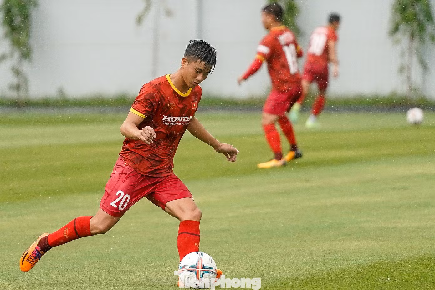 Trận đấu cuối cùng của cúp Tam hùng 2022 sẽ diễn ra giữa tuyển Việt Nam và Ấn Độ vào 19h00 ngày 27/9 tới. Đội bóng của HLV Igor Stimac buộc phải thắng để giành ngôi vô địch. Ngược lại, tuyển Việt Nam chỉ cần một trận hòa là chắc chắn giữ được vị trí số 1.