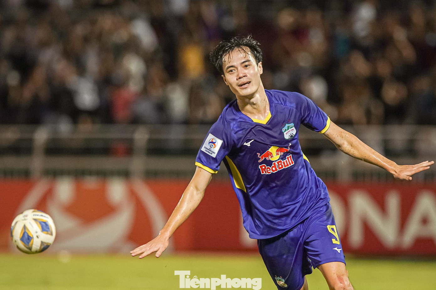 HAGL vẫn giữ lối đá cống hiến với mục tiêu giành điểm mặc dù bị loại.