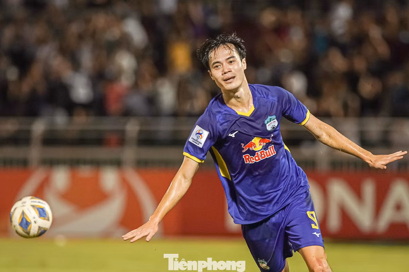 HAGL vẫn giữ lối đá cống hiến với mục tiêu giành điểm mặc dù bị loại.