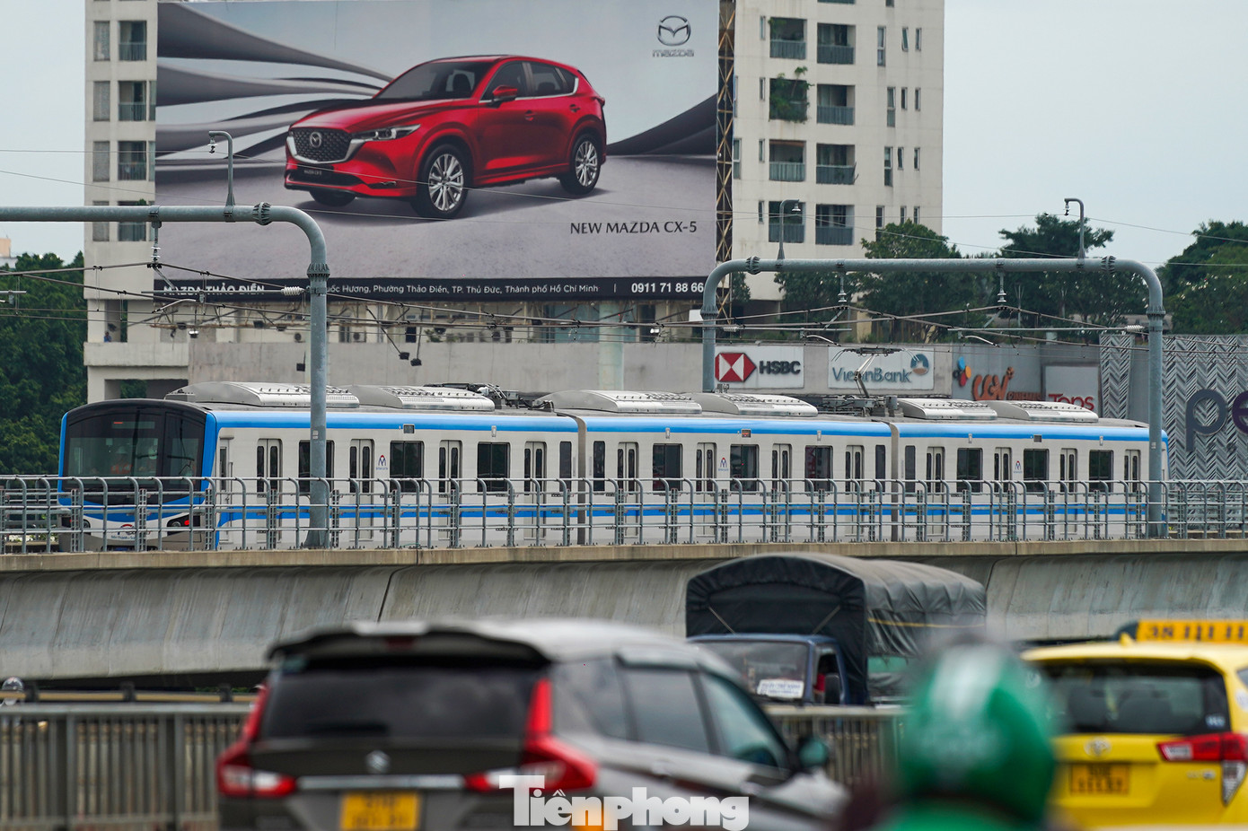 Việc tiến hành chạy tàu thử nghiệm toàn tuyến là một cột mốc quan trọng, chuẩn bị đưa tuyến metro số 1 TPHCM khai thác thương mại vào năm 2024. Việc tiến hành chạy tàu thử nghiệm toàn tuyến là một cột mốc quan trọng, chuẩn bị đưa tuyến metro số 1 TPHCM khai thác thương mại vào năm 2024.