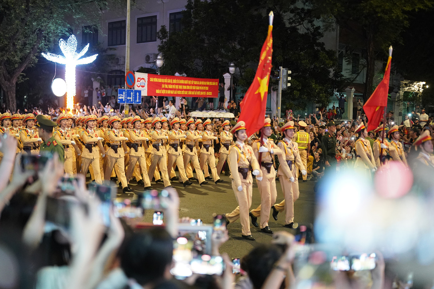 Sơ duyệt diễu binh, diễu hành cấp Nhà nước mừng đại lễ 30/4 ảnh 5 Sơ duyệt diễu binh, diễu hành cấp Nhà nước mừng đại lễ 30/4 ảnh 5