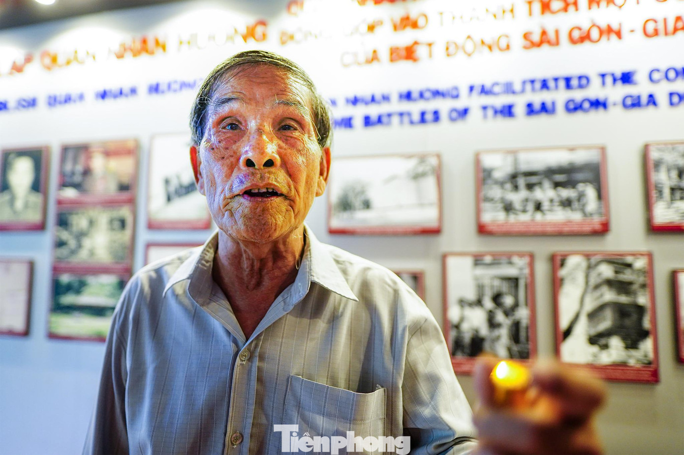 Ông Nguyễn Văn Thân, nguyên cán bộ Phòng Quân báo Miền (A54), Trưởng ban liên lạc khối điệp báo đơn vị A54 khu vực phía Nam hoạt động trong hàng ngũ của địch kể: “Từ trước Quốc khánh 1974, Nhan Hương quán dừng mọi hoạt động bí mật, các chiến sĩ Biệt động tất bật chuẩn bị công tác đón, dẫn đường cho bộ đội giải phóng miền Nam”. Ông Nguyễn Văn Thân, nguyên cán bộ Phòng Quân báo Miền (A54), Trưởng ban liên lạc khối điệp báo đơn vị A54 khu vực phía Nam hoạt động trong hàng ngũ của địch kể: “Từ trước Quốc khánh 1974, Nhan Hương quán dừng mọi hoạt động bí mật, các chiến sĩ Biệt động tất bật chuẩn bị công tác đón, dẫn đường cho bộ đội giải phóng miền Nam”.