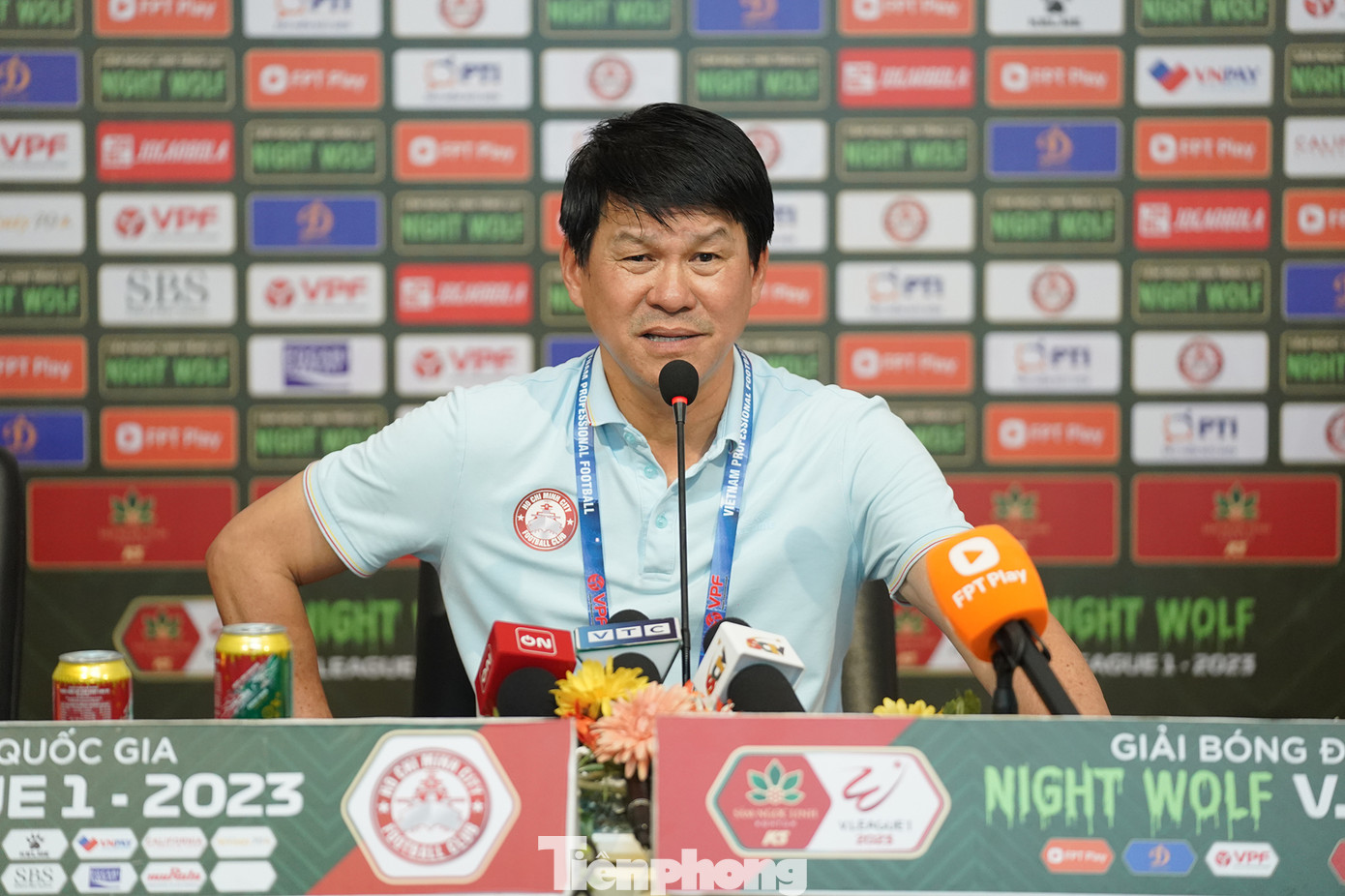 HLV Vũ Tiến Thành. HLV Vũ Tiến Thành.