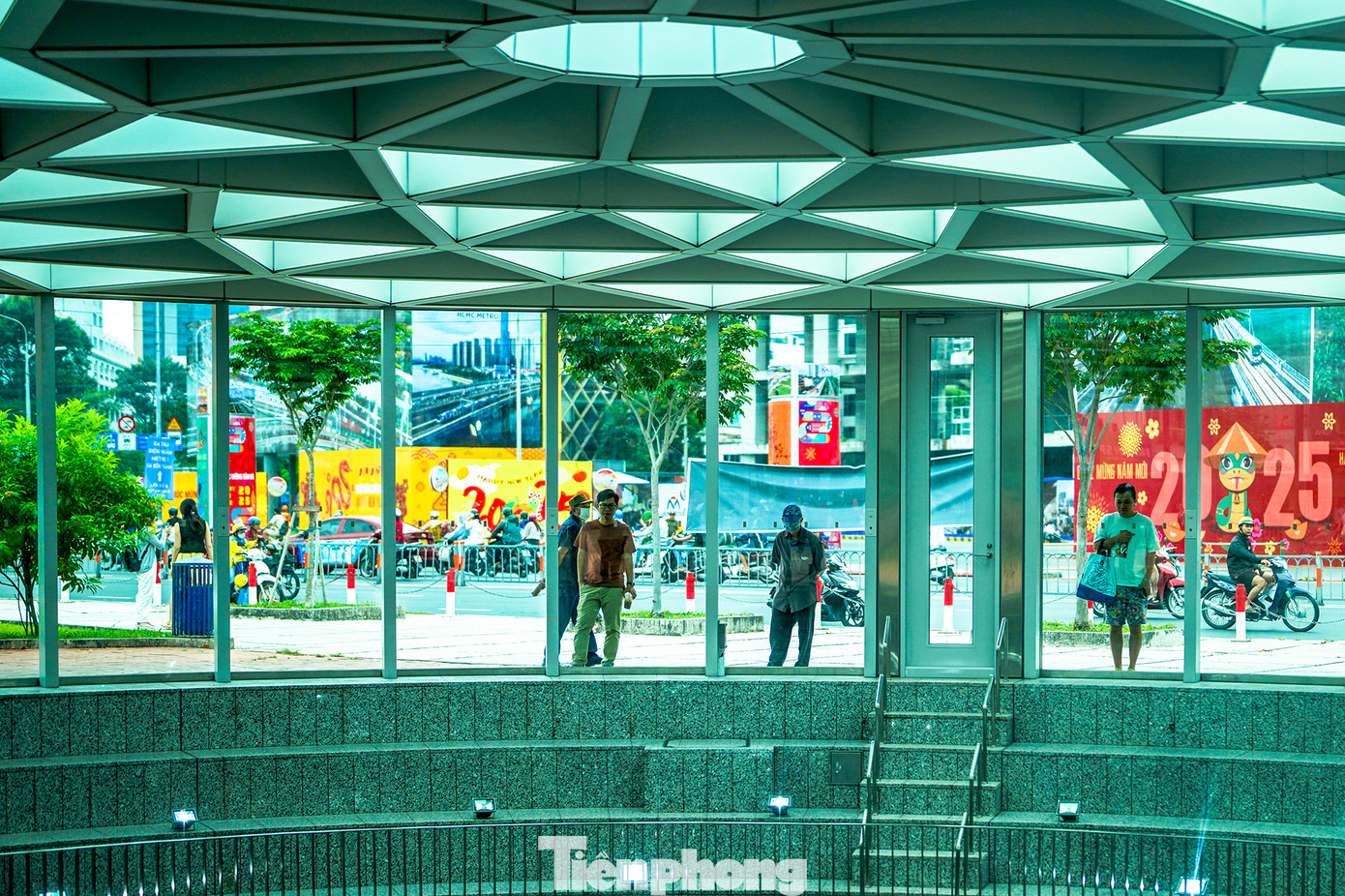 Người dân TPHCM đã chờ đợi hơn 15 năm kể từ khi công trình khởi công.