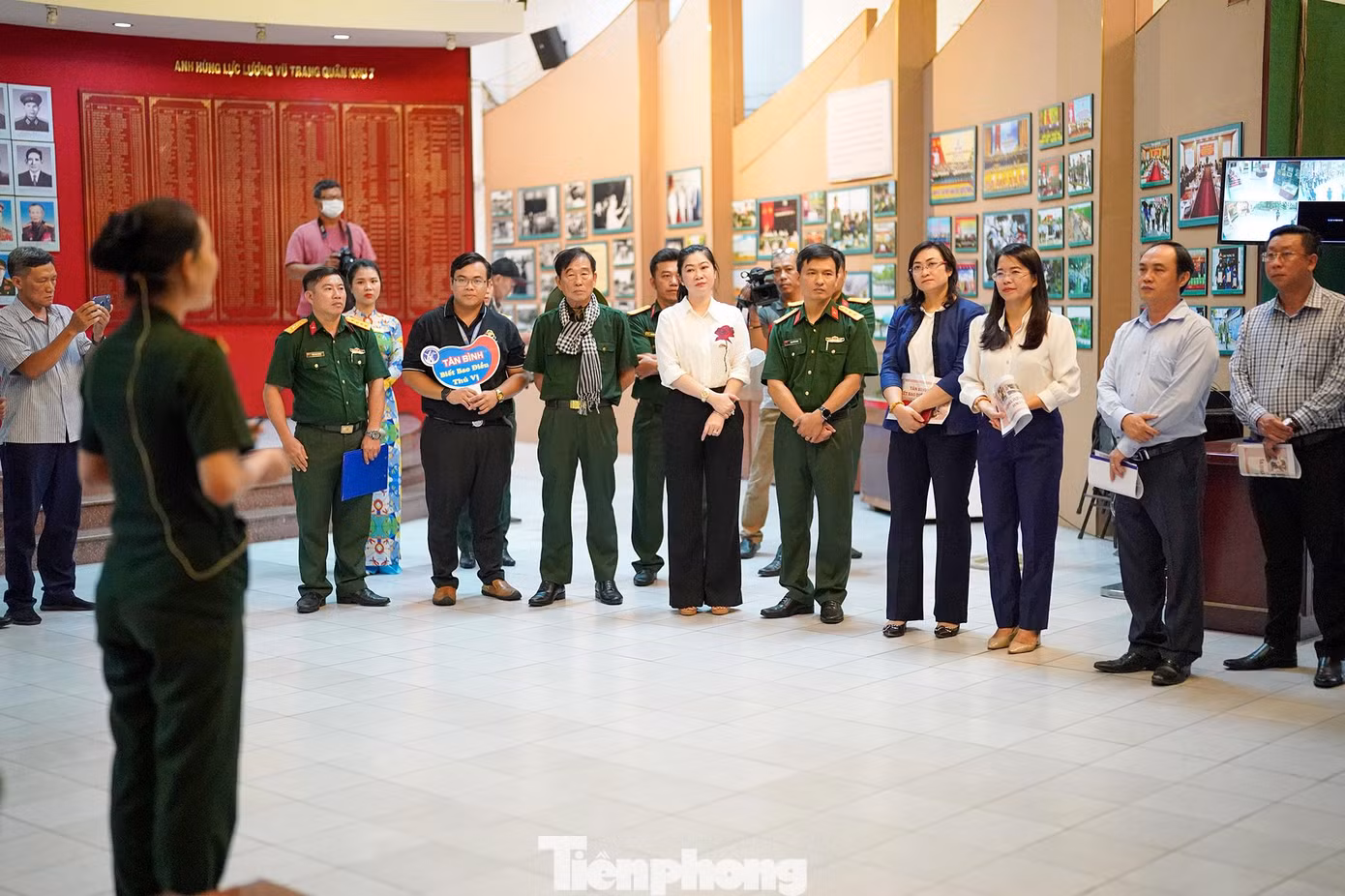 Bảo tàng lực lượng vũ trang miền Đông Nam Bộ thường xuyên chủ động kết hợp các hoạt động tham quan với hành quân về nguồn, tri ân… nhằm đáp ứng nhu cầu tìm hiểu lịch sử và cũng là nguyện vọng của các cựu chiến binh, cán bộ, chiến sĩ và nhân dân.
