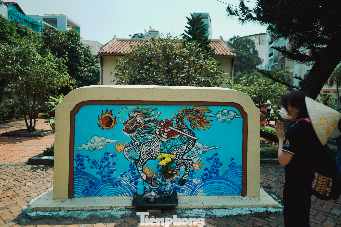 Vừa trải nghiệm tour du lịch này, bà Trần Thị Giá, Bí thư chi bộ Khu phố 3, phường 8, quận Phú Nhuận cho biết, chúng tôi là những người cán bộ làm ở địa phương do đó phải nắm hết được các hoạt động, các di tích lịch sử và ý nghĩa của nó để tuyên truyền, giáo dục cho người dân và đảng viên biết về nó. Riêng Lăng Võ Tánh khi đến đây giúp người ta cảm nhận được sự bình yên. Mỗi ngày lễ Kỳ Yên, người dân đến đây rất đông để khấn cầu sự an lành, làm ăn thuận lợi. Người ta thấy rất linh ứng nên người dân tham gia rất đông.