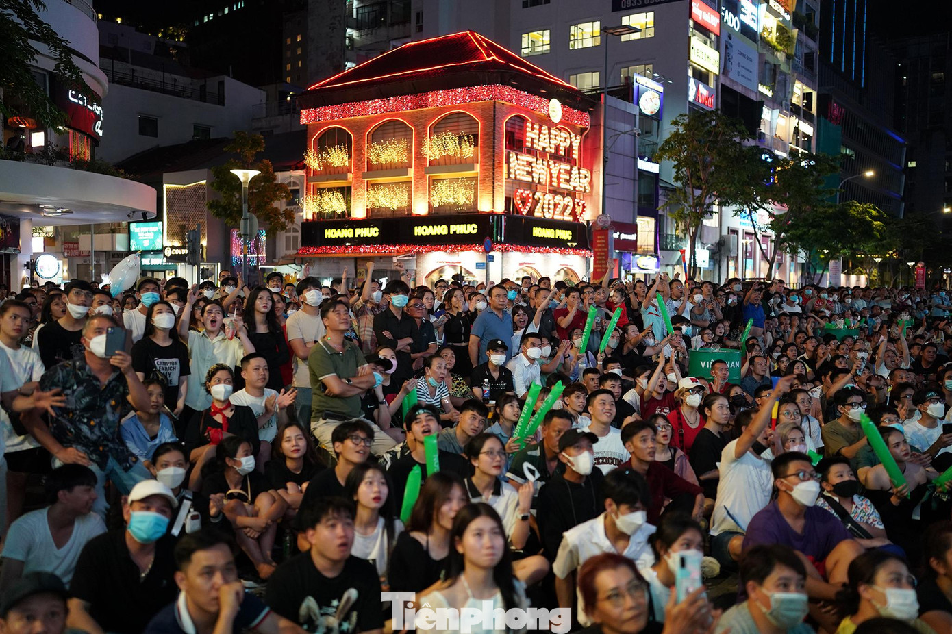 Cho đến phút 35, U23 Việt Nam duy trì tỷ lệ cầm bóng gần 65%. Thầy trò HLV Gong đã dứt điểm 8 lần, trong khi Malaysia là 3 pha. Cho đến phút 35, U23 Việt Nam duy trì tỷ lệ cầm bóng gần 65%. Thầy trò HLV Gong đã dứt điểm 8 lần, trong khi Malaysia là 3 pha.