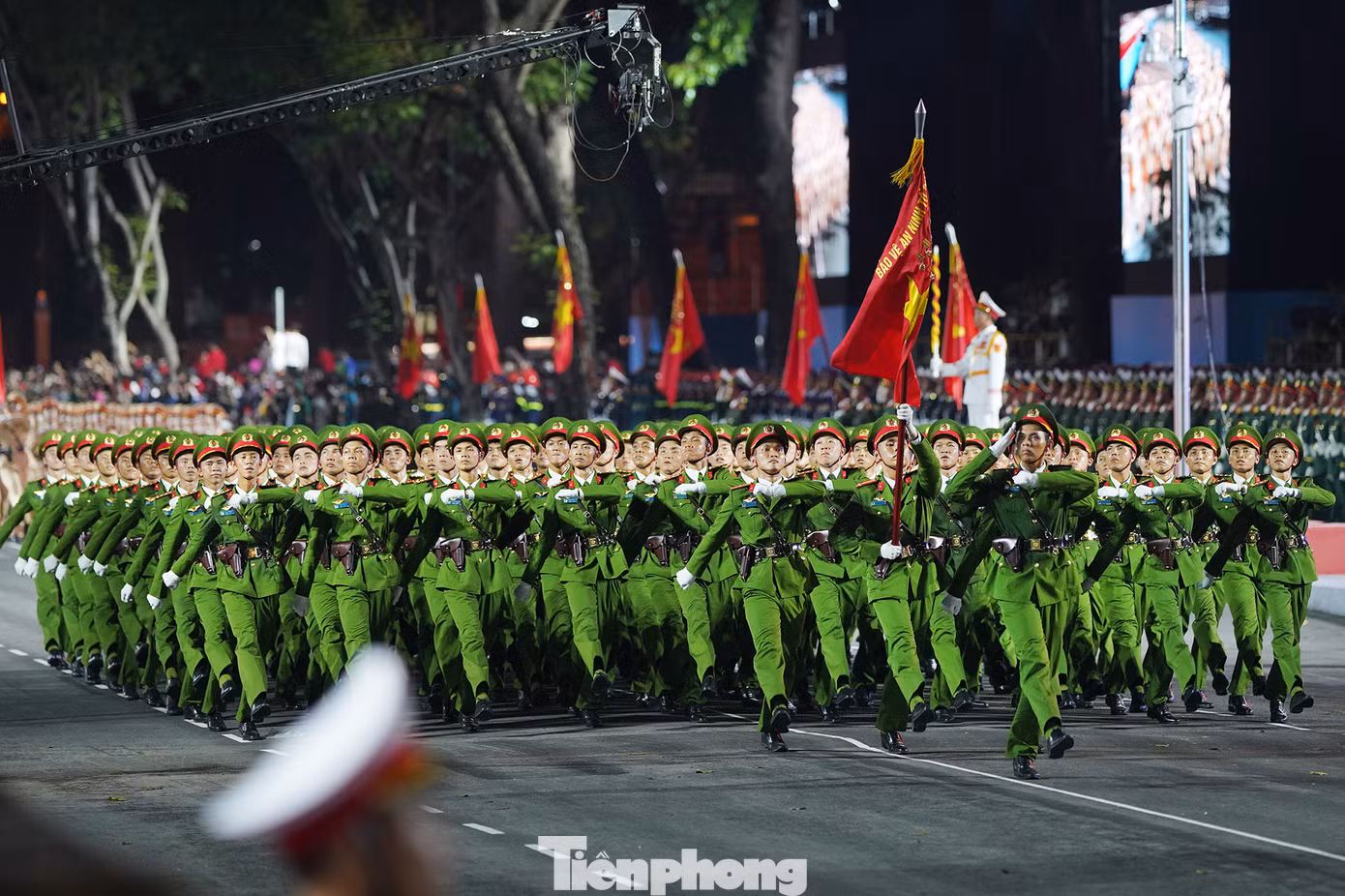 Khối Sĩ quan Cảnh sát nhân dân,