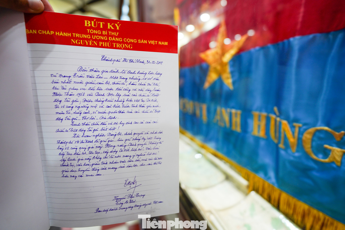 Bút tích của Tổng Bí thư Nguyễn Phú Trọng trong cuốn sổ lưu niệm tại Bảo tàng Biệt động Sài Gòn.