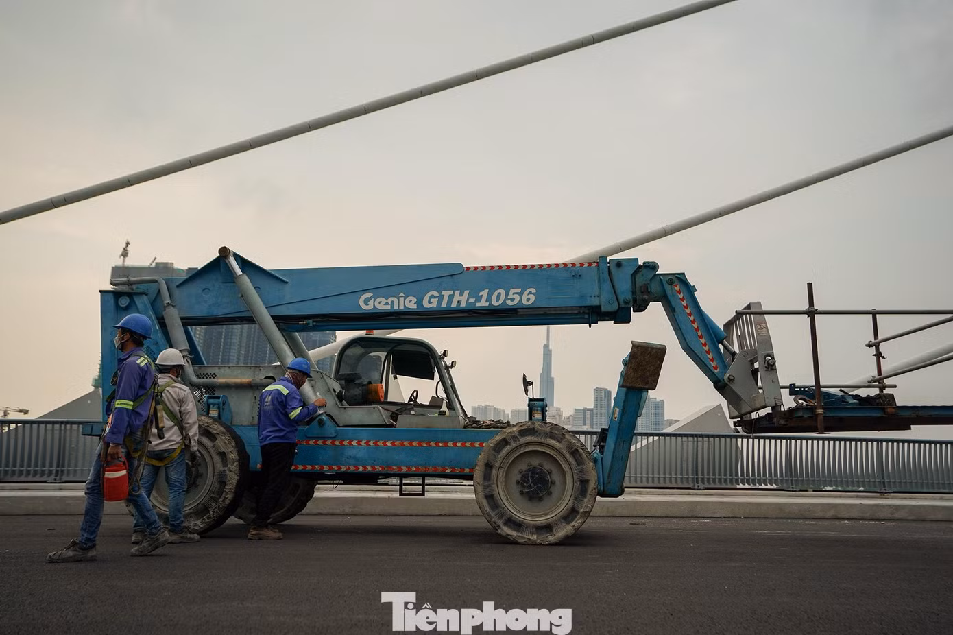 Công trình xây dựng cầu Thủ Thiêm 2 (nối quận 1 và TP Thủ Đức) hiện cơ bản đã hoàn thành, sẽ thử tải cầu dẫn, cầu chính đến 15/4. Sau đó, Hội đồng nghiệm thu nhà nước sẽ kiểm tra, nghiệm thu hoàn thành công trình.