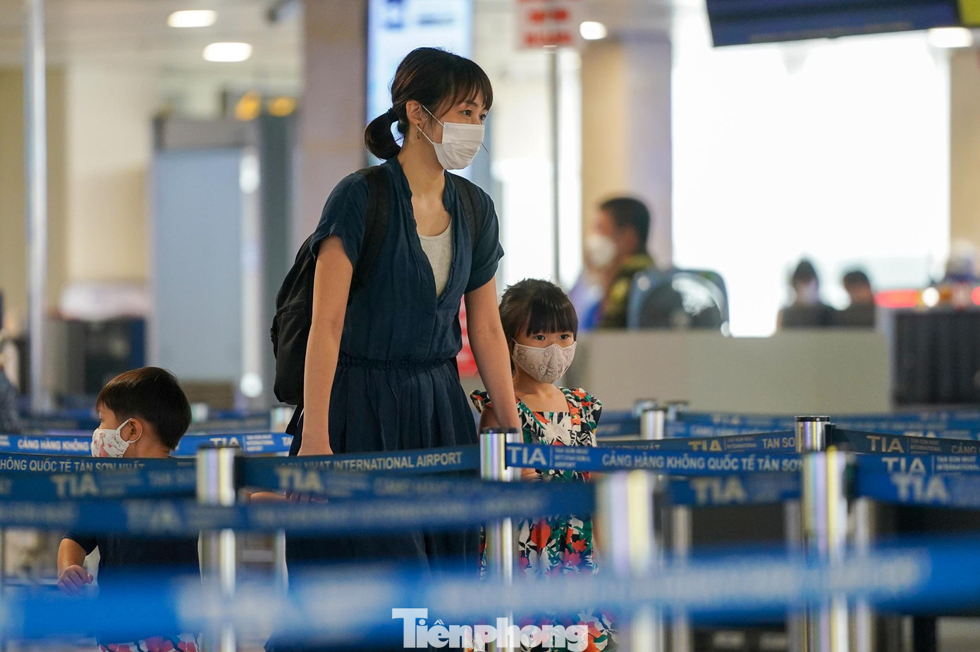 Lượng khách đi đến sân bay Tân Sơn Nhất đang tăng dần, sản lượng khách trung bình hàng ngày đạt hơn 68.000 lượt khách. Trong đó, khách quốc tế đi đến khoảng hơn 10.000 lượt. Khách quốc nội đi đến khoảng 58.000 lượt khách.