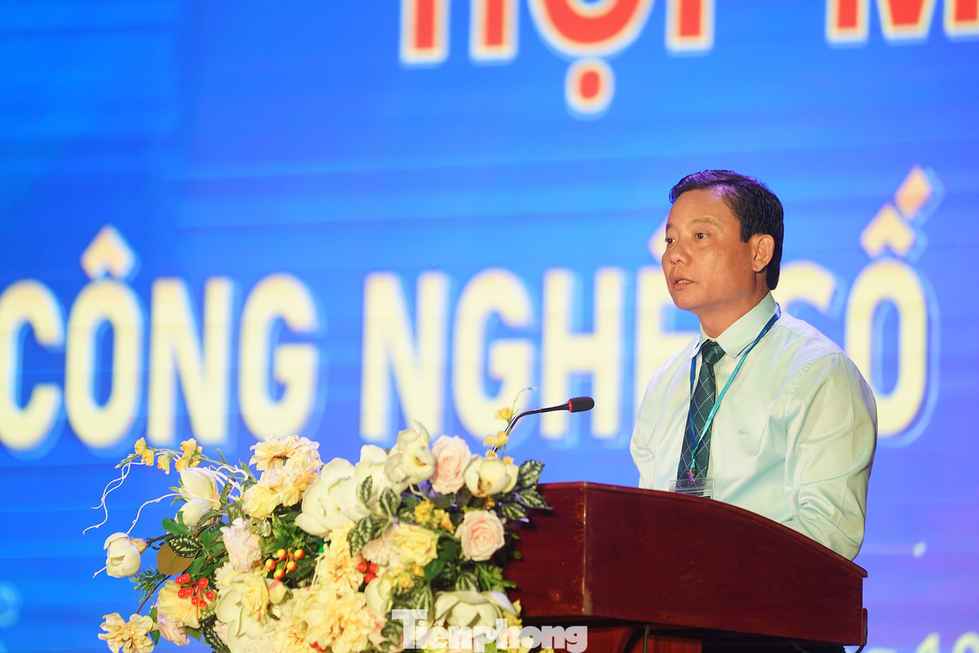 Ông Phạm Tấn Hoà, Phó Chủ tịch UBND Long An phát biểu tại triển lãm.