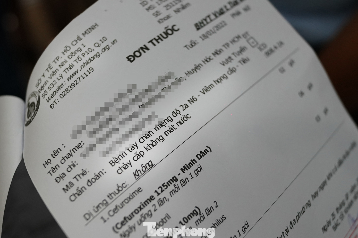 Hiện nay, bệnh tay chân miệng vẫn chưa có thuốc điều trị đặc hiệu, một số loại thuốc sử dụng trong điều trị bệnh tay chân miệng đang rơi vào tình trạng khan hiếm hoặc đứt hàng được các chuyên gia y tế nhận định là nguyên nhân khiến nhiều trẻ trở nặng do không được điều trị kịp thời.