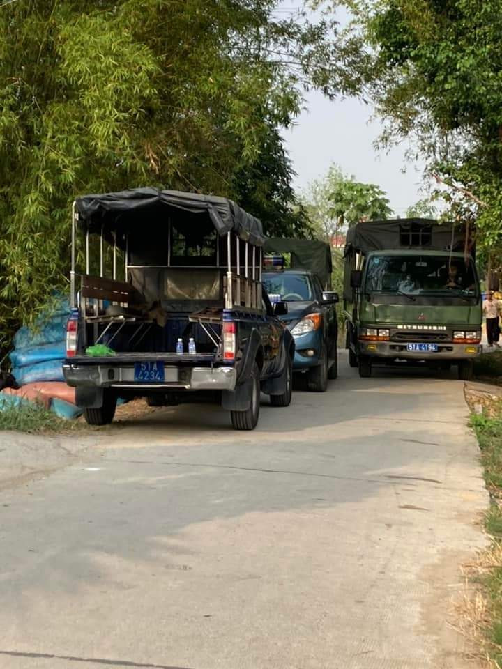 Công an Long An đang truy bắt đối tượng giết người. Ảnh: CDLA Công an Long An đang truy bắt đối tượng giết người. Ảnh: CDLA