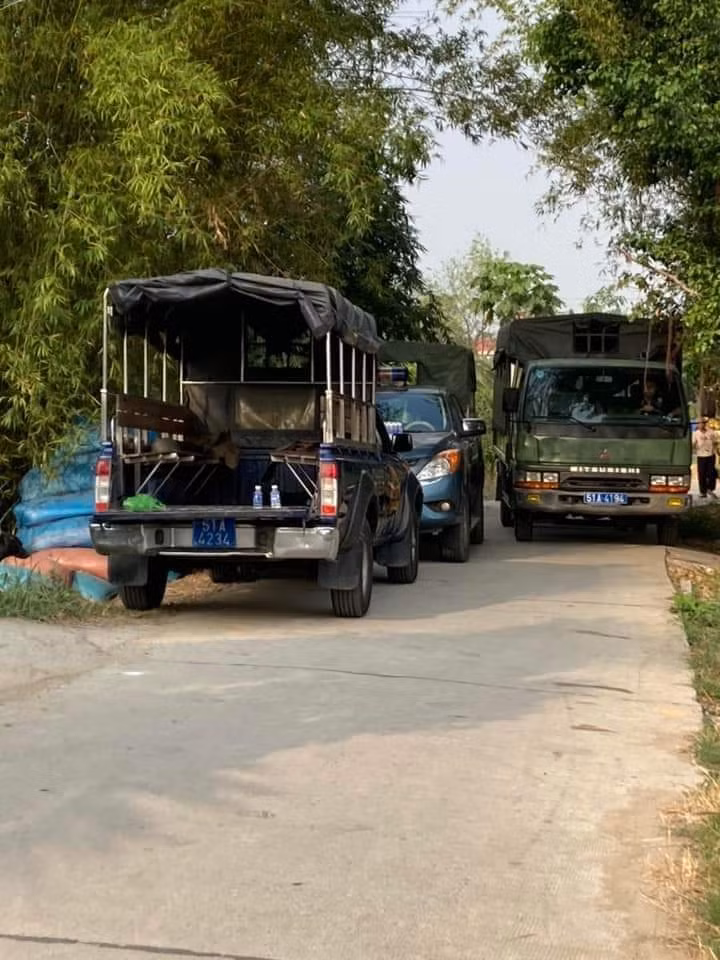 Lực lượng công an đang tiếp tục bố ráp, khoanh vùng đối tượng.
