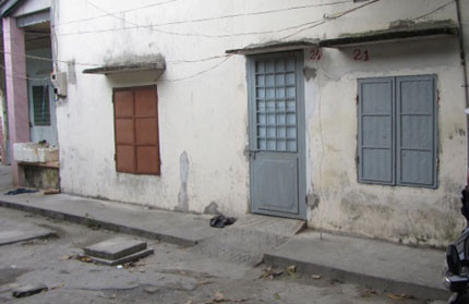 Tên cướp vào phòng trọ khống chế 4 sinh viên và dọa giết ảnh 1