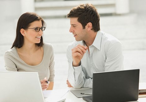 Tình công sở và những nguyên tắc cần nhớ