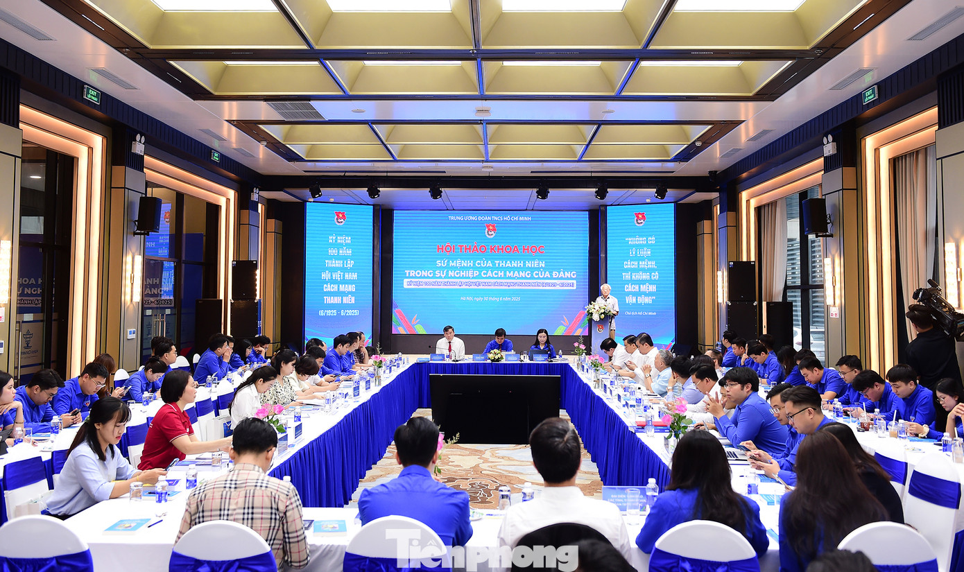 Hội thảo khoa học “Sứ mệnh của thanh niên trong sự nghiệp cách mạng của Đảng”. Ảnh: Xuân Tùng