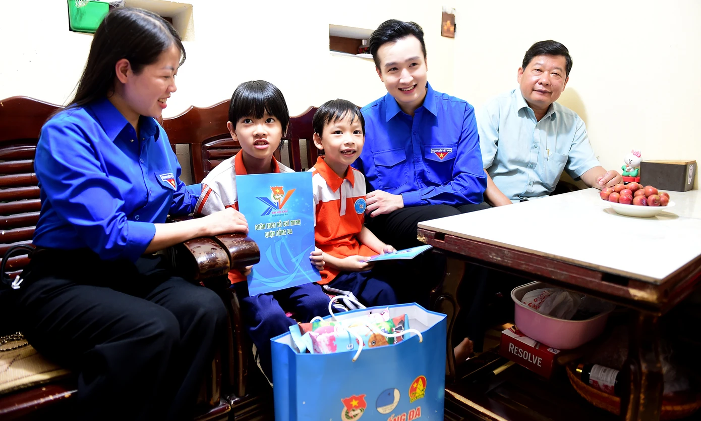 Tuổi trẻ Hà Nội ra quân 10 đội hình tình nguyện chuyên trong Chiến dịch Hè 2025 ảnh 10