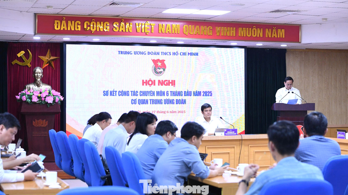 Hội nghị sơ kết công tác chuyên môn 6 tháng đầu năm 2025. Ảnh: Lâm Đăng Hải Hội nghị sơ kết công tác chuyên môn 6 tháng đầu năm 2025. Ảnh: Lâm Đăng Hải