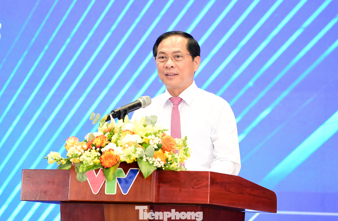 Phó Thủ tướng Bùi Thanh Sơn phát biểu tại lễ tuyên dương. Ảnh: Xuân Tùng