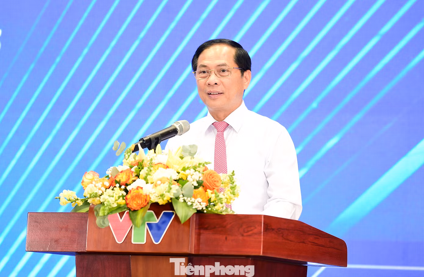 Phó Thủ tướng Bùi Thanh Sơn phát biểu tại lễ tuyên dương. Ảnh: Xuân Tùng