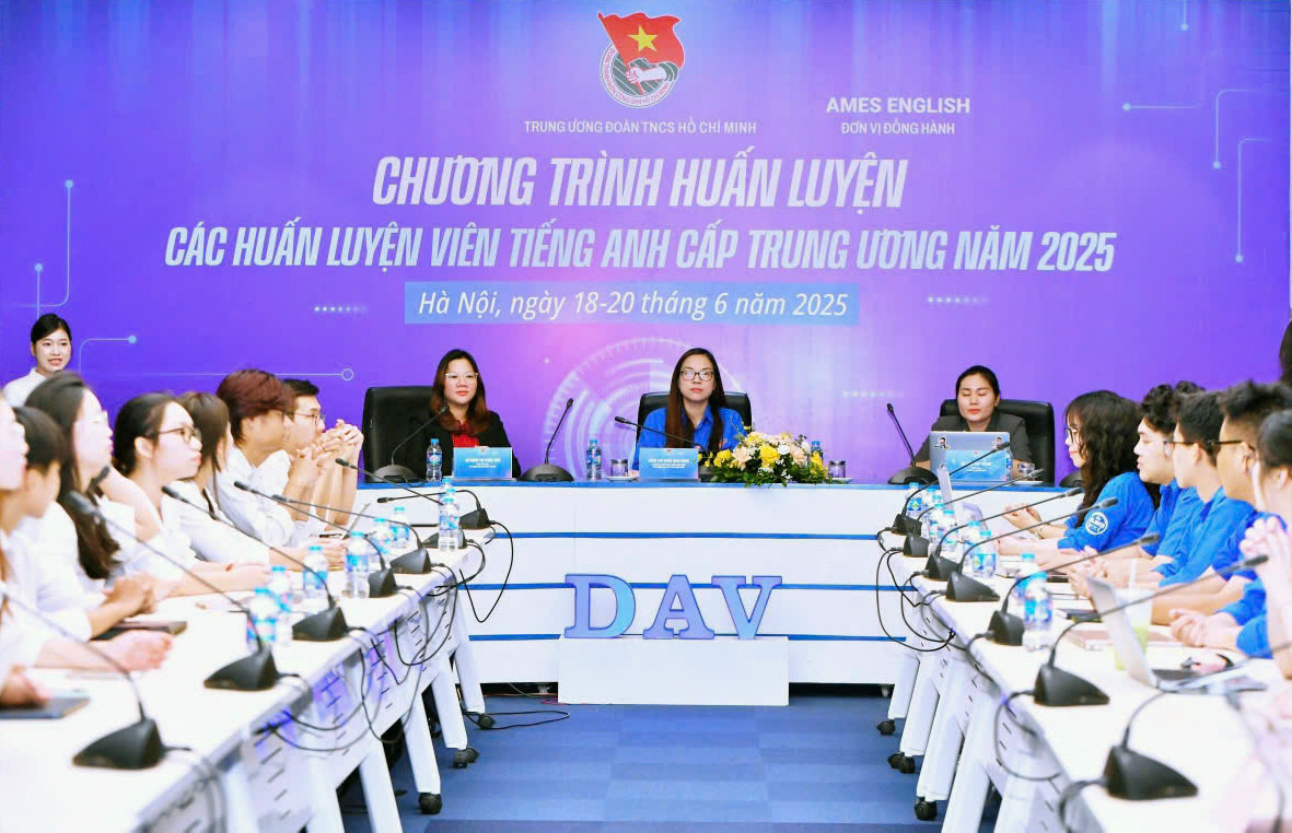 Quang cảnh lễ khai mạc chương trình. Ảnh: Lâm Đăng Hải