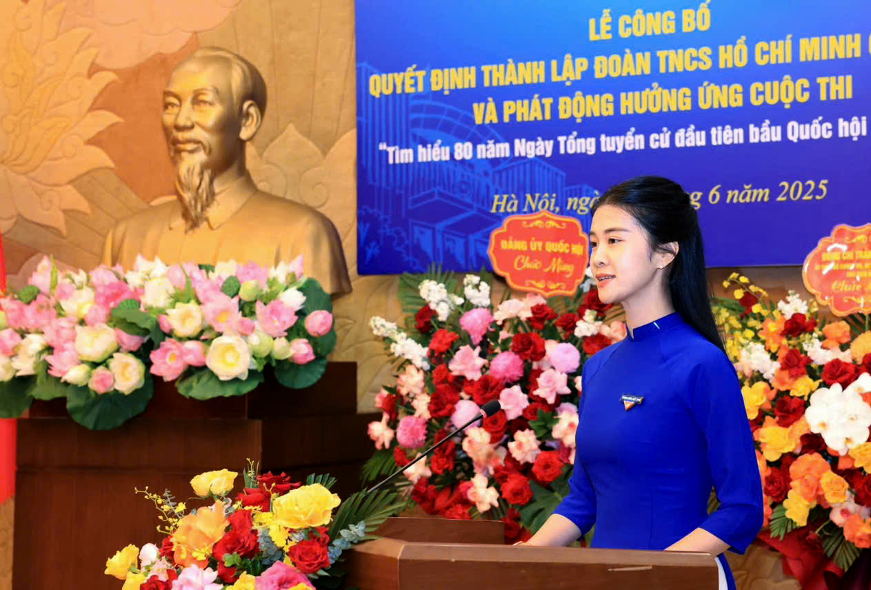 Chị Nguyễn Thị Kim Anh - Bí thư Đoàn Thanh niên Quốc hội phát biểu tại chương trình. Ảnh: BTC Chị Nguyễn Thị Kim Anh - Bí thư Đoàn Thanh niên Quốc hội phát biểu tại chương trình. Ảnh: BTC