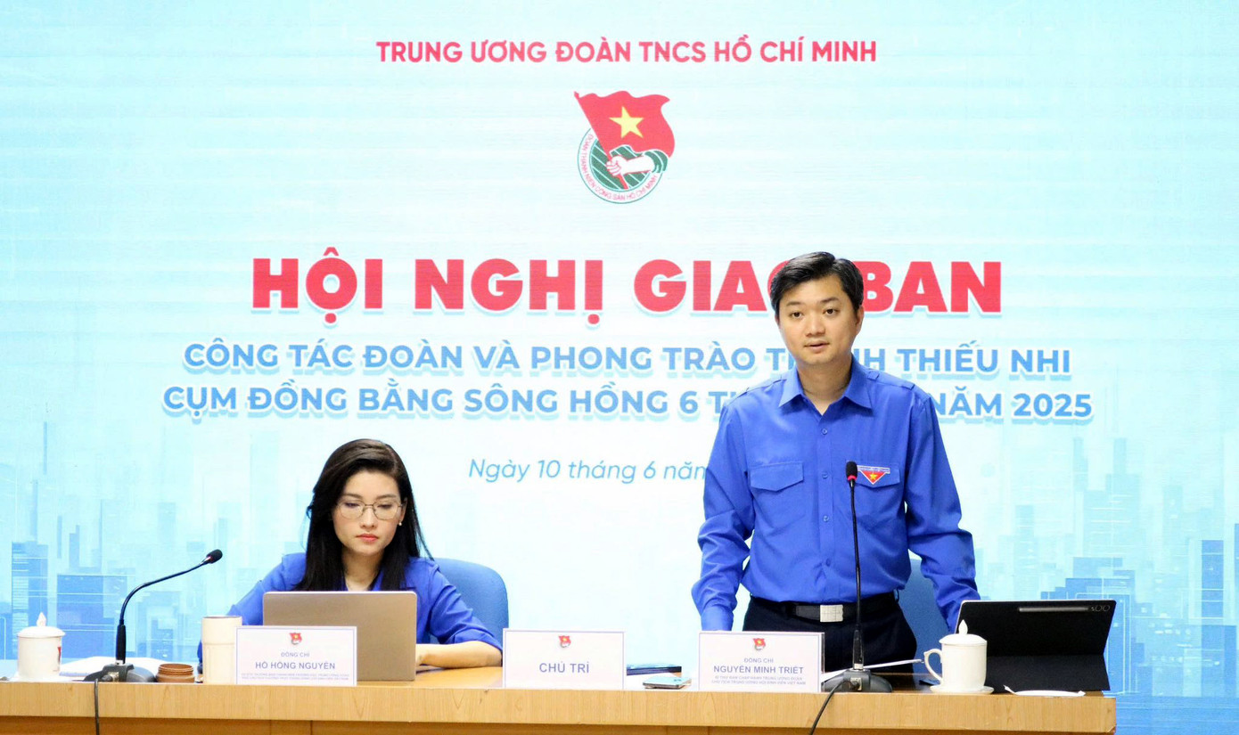 Bí thư T.Ư Đoàn Nguyễn Minh Triết phát biểu tại hội nghị giao ban cụm Đồng bằng Sông Hồng. Ảnh: T.Ư Đoàn