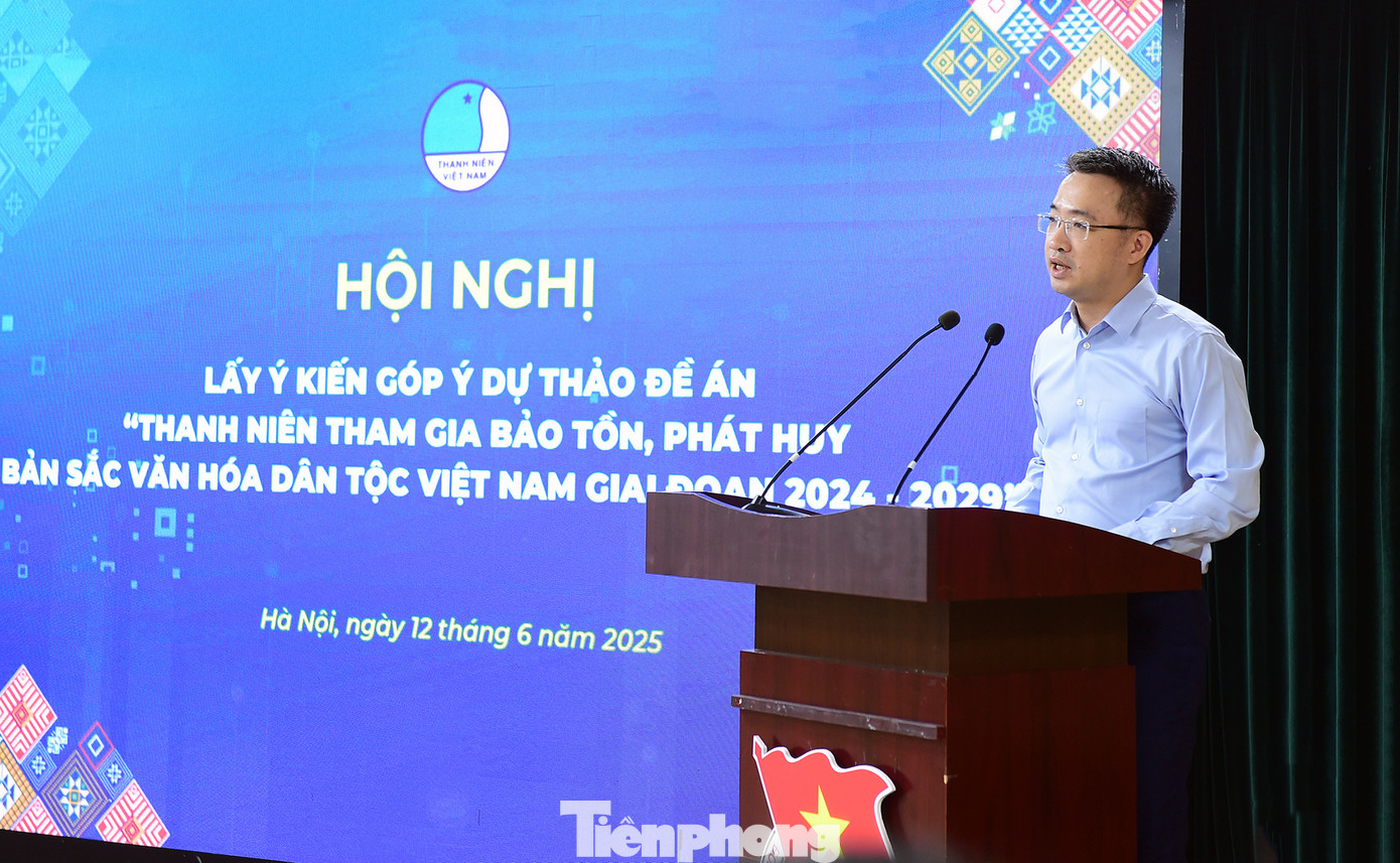 Anh Nguyễn Tường Lâm phát biểu khai mạc hội nghị. Ảnh: Xuân Tùng