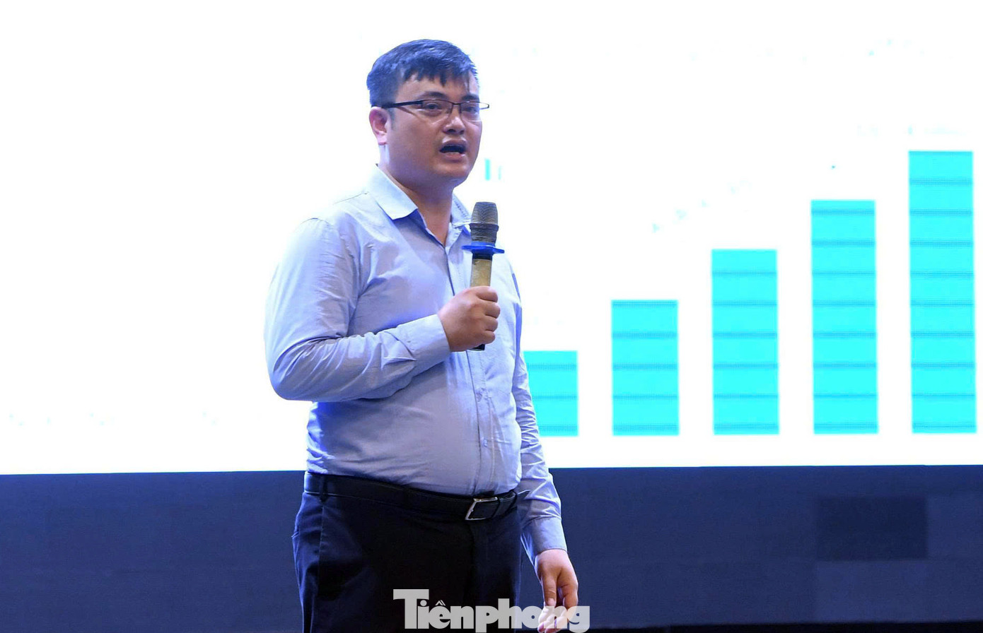 Ông Đỗ Đức Lân trình bày tại hội thảo. Ảnh: Lâm Đăng Hải