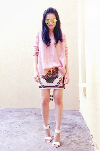 Những kiểu áo len phá cách mix layer hay mix cùng chân váy đem lại ho bạn gái vẻ đẹp ngọt ngào đáng yêu. Thời trang thu chắc chắn không thể thiếu những chiếc áo khoác như blazer, denim hay cardigan....