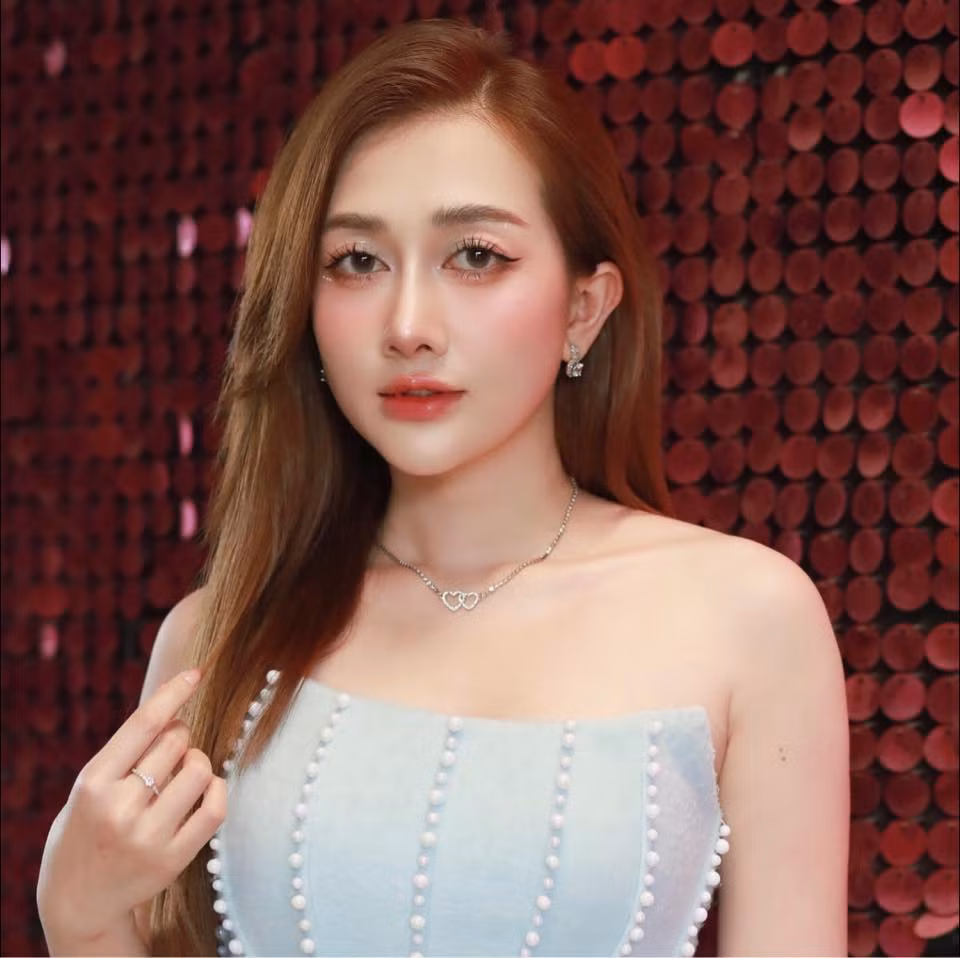 Phương Lan tố chồng cũ bạo hành, thao túng tâm lý.