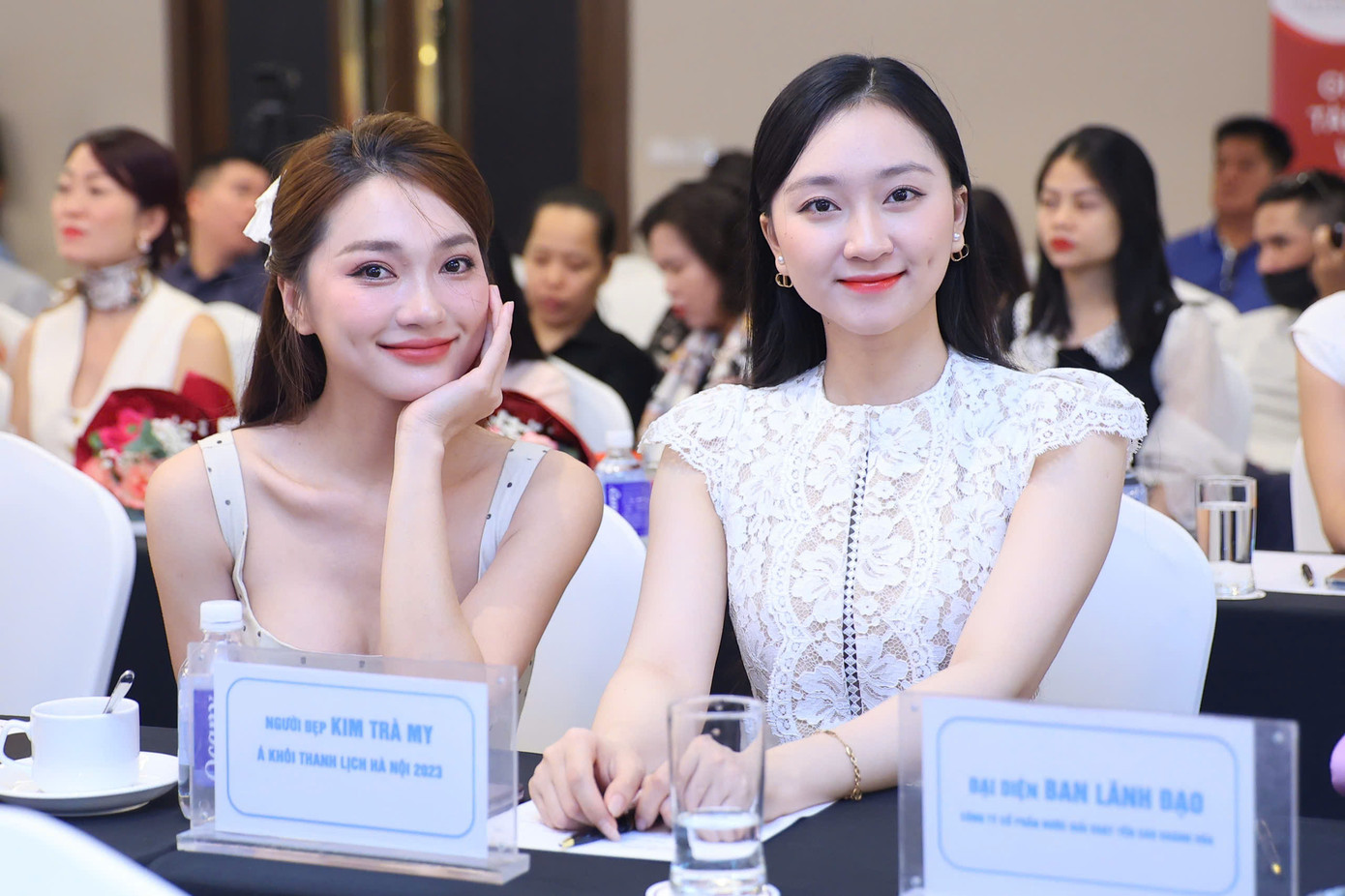 Không chỉ đơn thuần là một sự kiện thể thao, Tiền Phong Golf Championship còn trở thành cầu nối của sự sẻ chia, đoàn kết và lan tỏa giá trị nhân văn cao đẹp. Bên cạnh các cuộc tranh tài đỉnh cao, Ban tổ chức đã phát động nhiều chương trình thiện nguyện ý nghĩa ở mỗi mùa giải, để có thể giúp đỡ nhiều tài năng trẻ có hoàn cảnh khó khăn vượt khó vươn lên và tỏa sáng, qua đó nêu cao tinh thần trách nhiệm của cộng đồng golfer và những người yêu golf với xã hội.