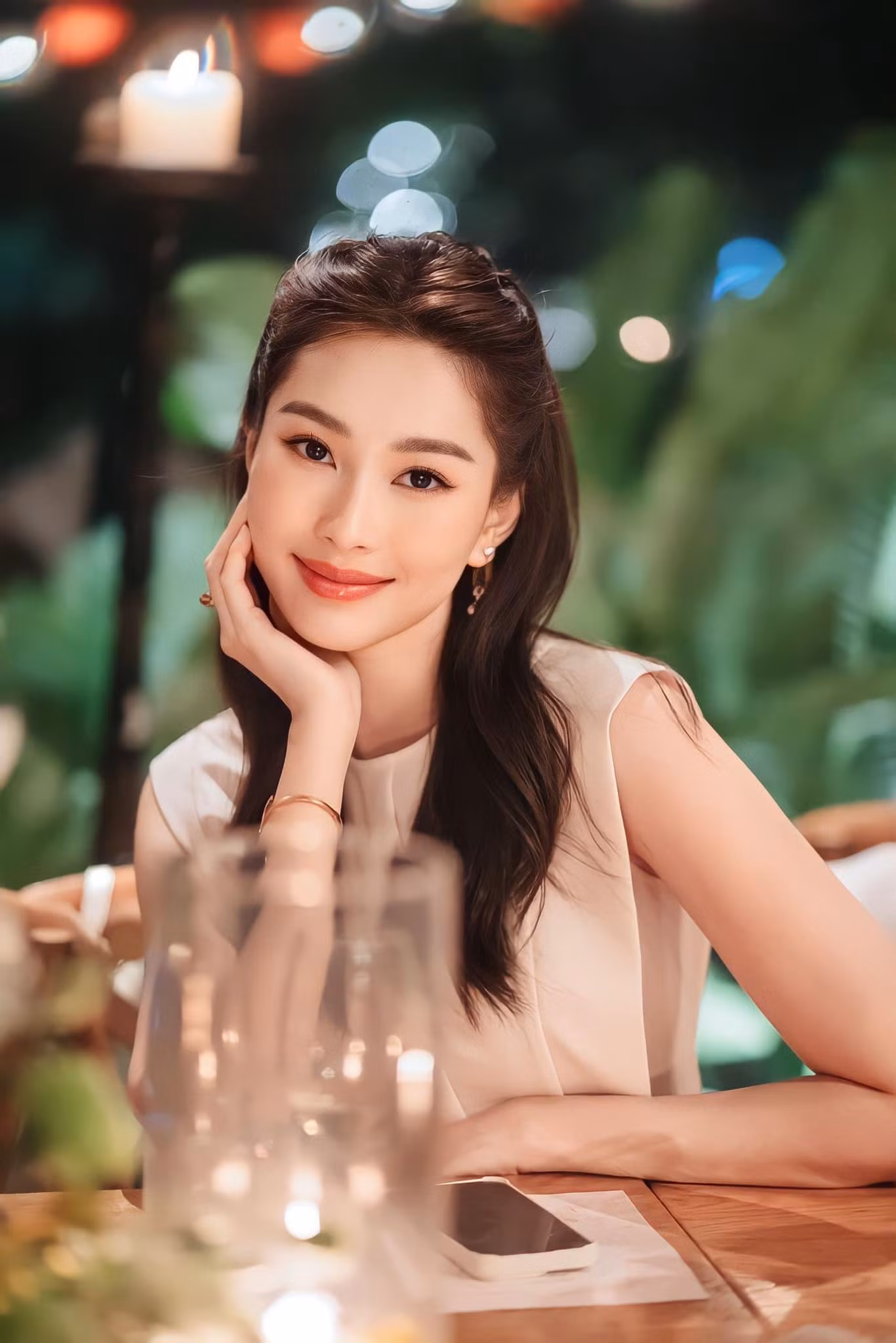 Hoa hậu Đặng Thu Thảo có cuộc sống hôn nhân viên mãn bên doanh nhân Trung Tín.